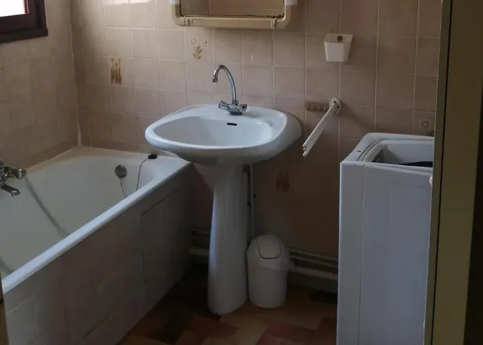 Apartment En Bord De Marine De Sant-ambrogio *